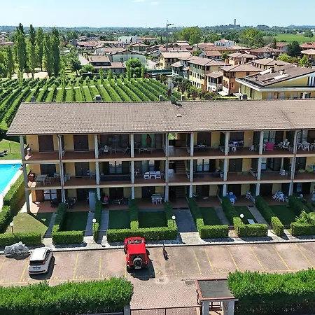 Susie's Place 아파트 시르미오네