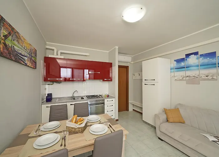 Susie's Place 아파트 시르미오네